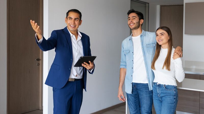 What Should a Luxury Real Estate Agent in Red Rock Country Club Tell You About Its Aging Inventory?